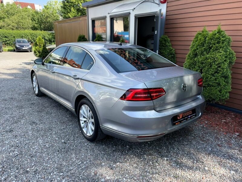 Volkswagen Passat LED, Klima, Navi, Temp, Asystenci, Kamera, Grzane Fotele, Martwe Pole B8 (2014-2023)