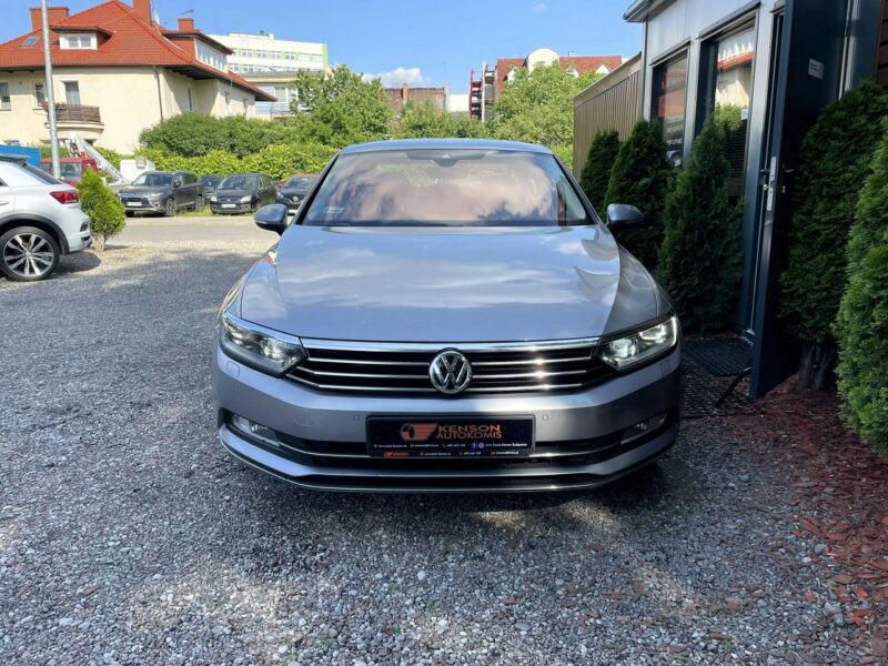 Volkswagen Passat LED, Klima, Navi, Temp, Asystenci, Kamera, Grzane Fotele, Martwe Pole B8 (2014-2023)
