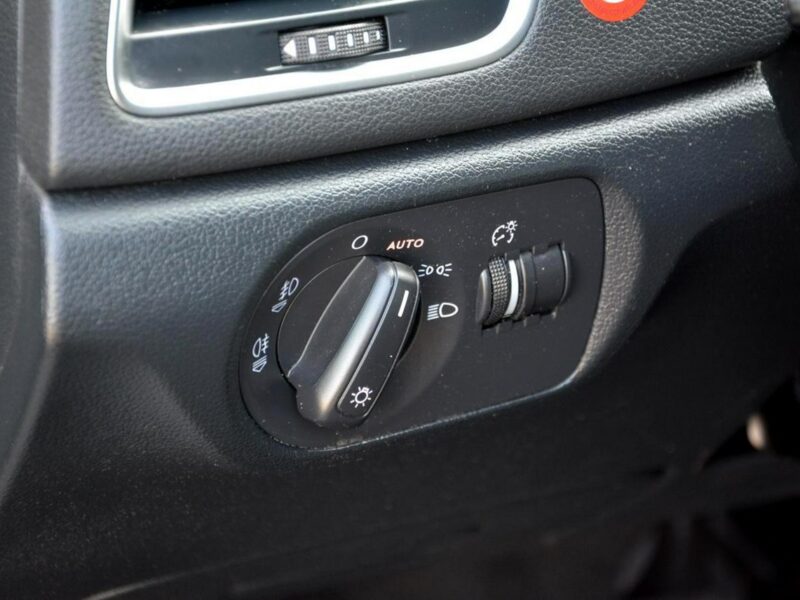 Audi Q3 Quattro Bixenon Led Skóry Navi Alcantara Keyles 2XParkt ASO I (2011-2018)