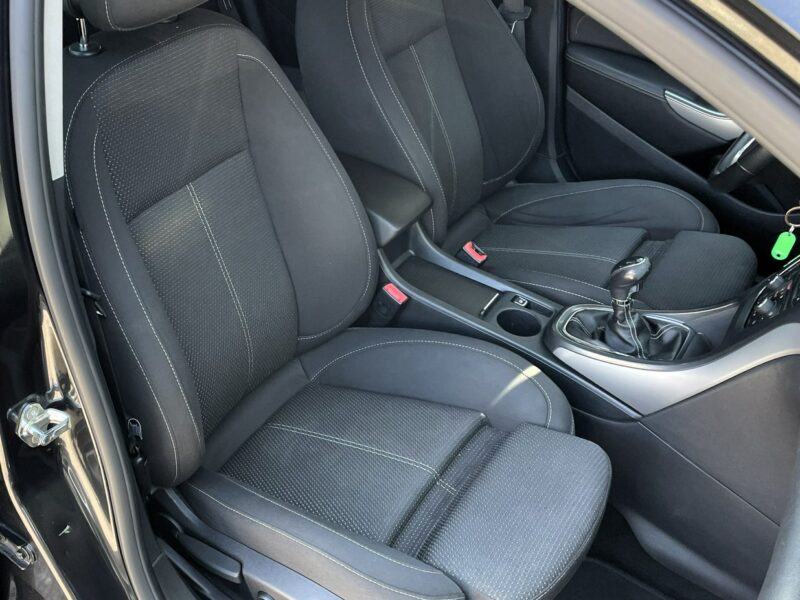 Opel Astra LED, Klimatyzacja, Nawigacja, Tempomat, Bluetooth, Czujniki Parkowania J (2009-2019)