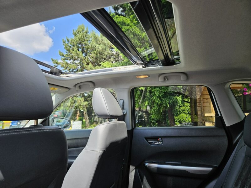 Suzuki Vitara Napęd 4x4 / Hybryda-1 właściciel / Krajowy / Serwis ASO / Bezwypadkowy III (2019-)