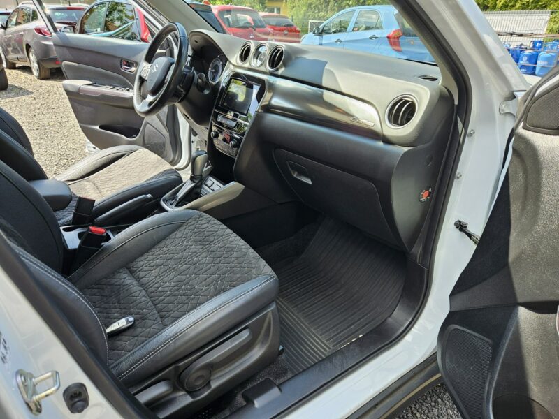 Suzuki Vitara Napęd 4x4 / Hybryda-1 właściciel / Krajowy / Serwis ASO / Bezwypadkowy III (2019-)