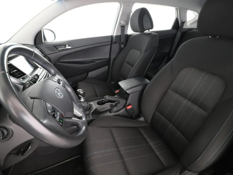 Hyundai Tucson navi klimatyzacja grzane fotele czujniki parkowania III (2015-2020)
