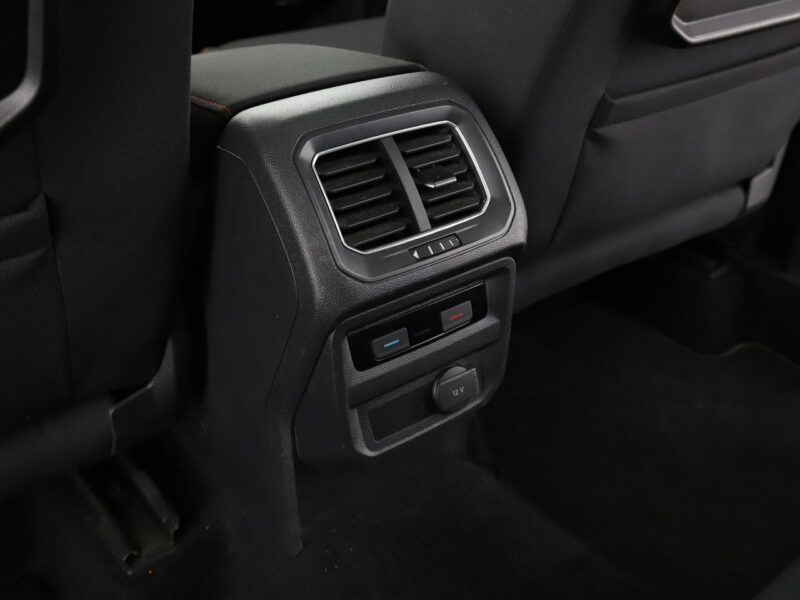 Volkswagen Tiguan GRATIS! Pakiet Serwisowy o wartości 600 zł! II (2016-2024)