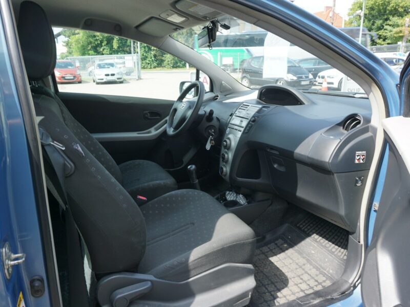 Toyota Yaris bardzo ekonomiczna, zadbana, opłaty do 2026 roku, II (2005-2011)