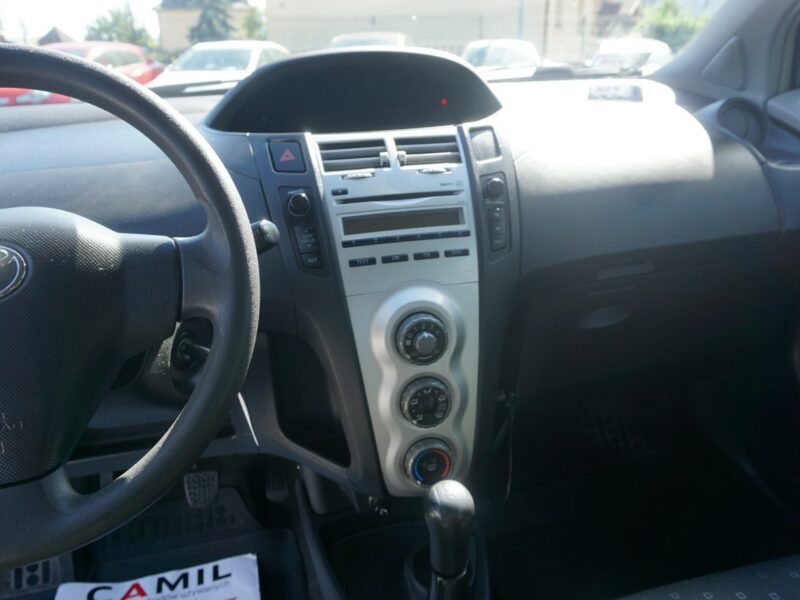 Toyota Yaris bardzo ekonomiczna, zadbana, opłaty do 2026 roku, II (2005-2011)