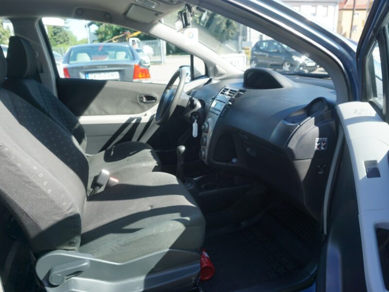 Toyota Yaris bardzo ekonomiczna, zadbana, opłaty do 2026 roku, II (2005-2011)