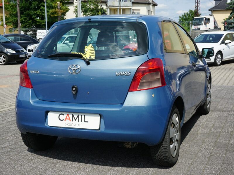 Toyota Yaris bardzo ekonomiczna, zadbana, opłaty do 2026 roku, II (2005-2011)