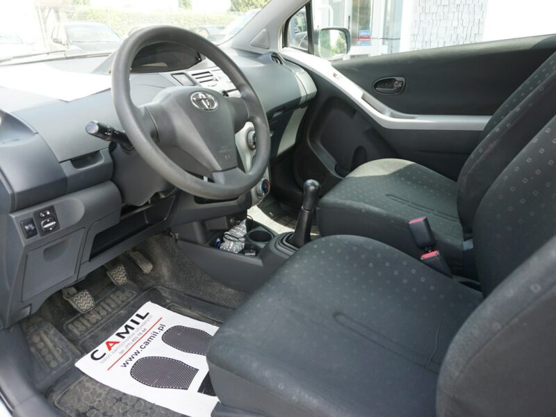 Toyota Yaris bardzo ekonomiczna, zadbana, opłaty do 2026 roku, II (2005-2011)