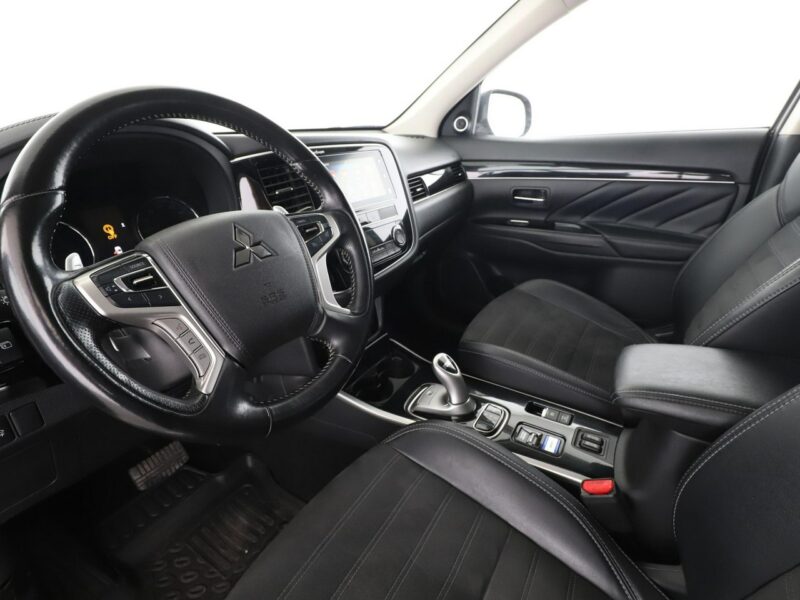 Mitsubishi Outlander GRATIS! Pakiet Serwisowy o wartości 600 zł! III (2012-)