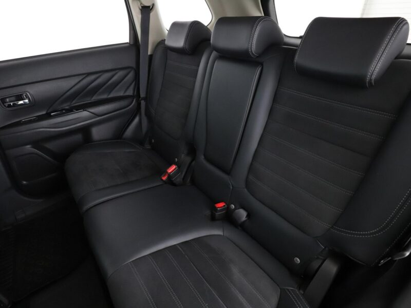 Mitsubishi Outlander GRATIS! Pakiet Serwisowy o wartości 600 zł! III (2012-)