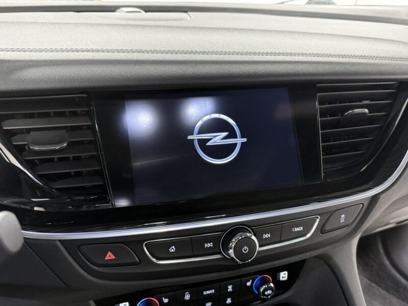 Opel Insignia 2.0 CDTi 170PS* SportsTourer *Dynamic * Matrix * Navi *Skóry* Panorama B (2017-)