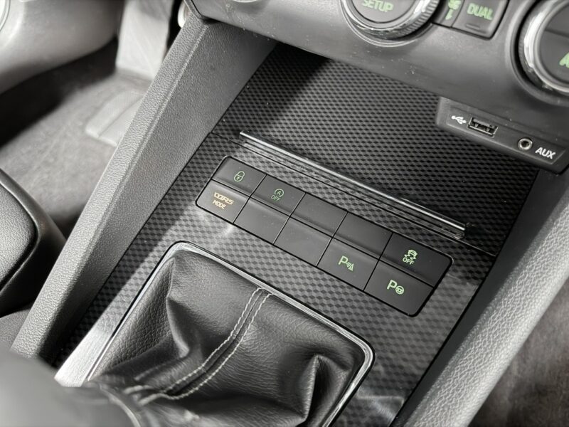 Škoda Octavia RS 2.0 TDI 184KM*VRSMode*KeyLess*LED*Bi-Xenon*Navi*KESKIN 19" *Niemiec III (2013-)
