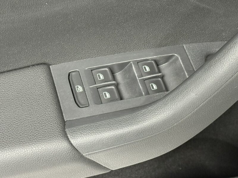 Škoda Octavia RS 2.0 TDI 184KM*VRSMode*KeyLess*LED*Bi-Xenon*Navi*KESKIN 19" *Niemiec III (2013-)