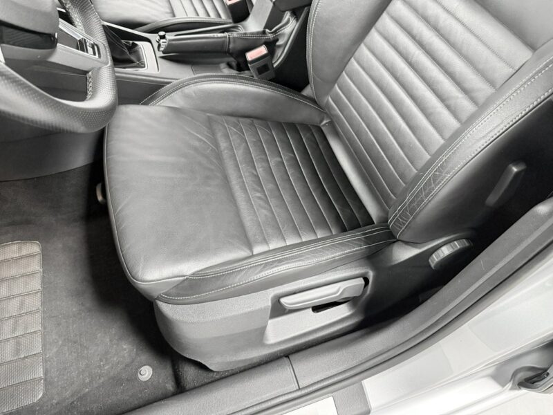 Škoda Octavia RS 2.0 TDI 184KM*VRSMode*KeyLess*LED*Bi-Xenon*Navi*KESKIN 19" *Niemiec III (2013-)