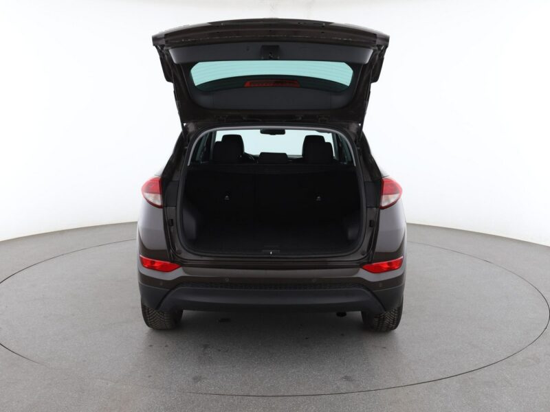 Hyundai Tucson navi klima auto grzane fotele kamera i czujniki parkowania III (2015-2020)