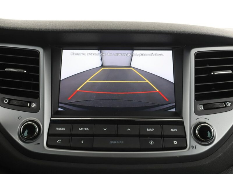 Hyundai Tucson navi klima auto grzane fotele kamera i czujniki parkowania III (2015-2020)