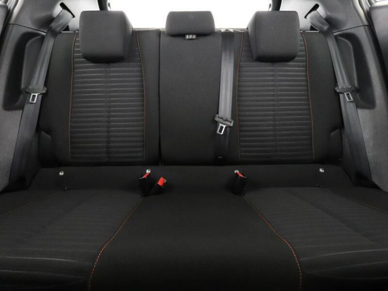 Peugeot 2008 navi kamera tempomat Bluetooth LED II (2019-)