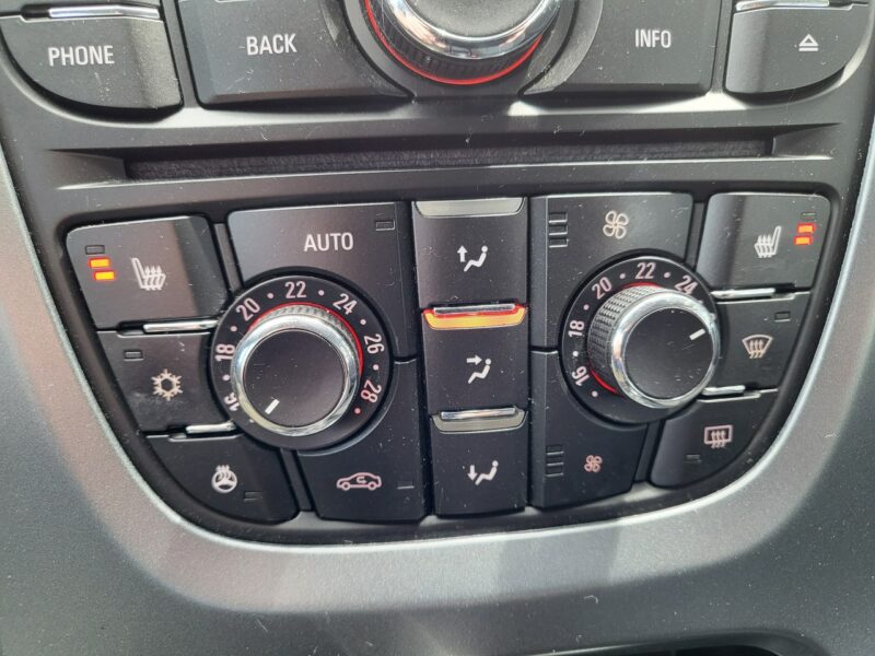 Opel Astra 1.4 Turbo 140 KM Z Niemiec Ładny Kolor Gwarancja Zapraszamy !!! J (2009-2019)