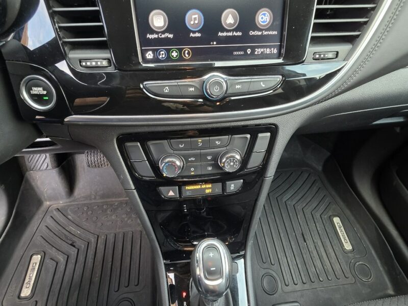 Opel Mokka 2021 4 x 4 . automat 1,4 20tyskm II (2020-)