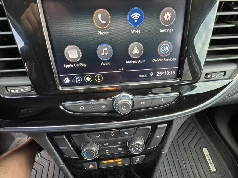 Opel Mokka 2021 4 x 4 . automat 1,4 20tyskm II (2020-)