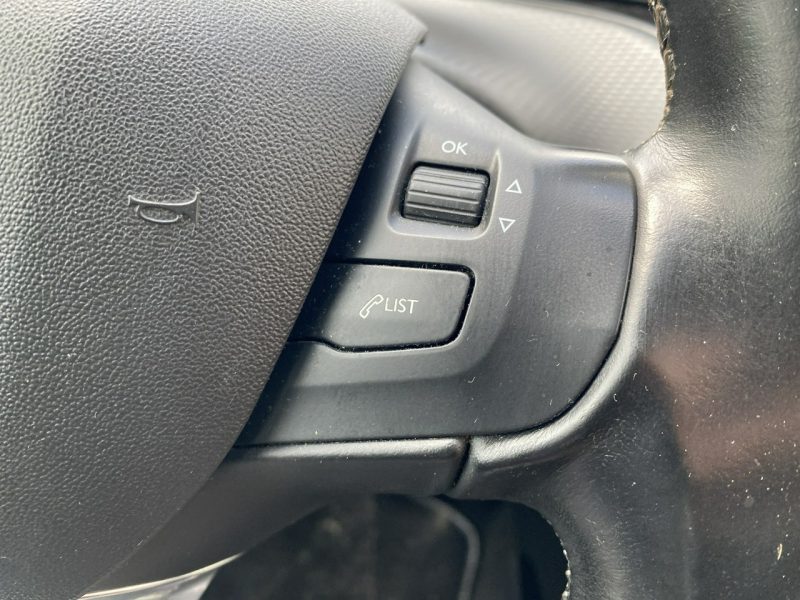 Peugeot 2008 Automat, kamera, po wymianie rozrządu i hamulców,nawigacja,klimatronik I (2013-2019)