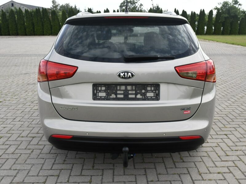 Kia Cee'd 1,6crdi Grzana.Kierow.Podg.Fotele.Tempomat. Ledy.ALu.Parktronic.OKAZJ II (2012-)