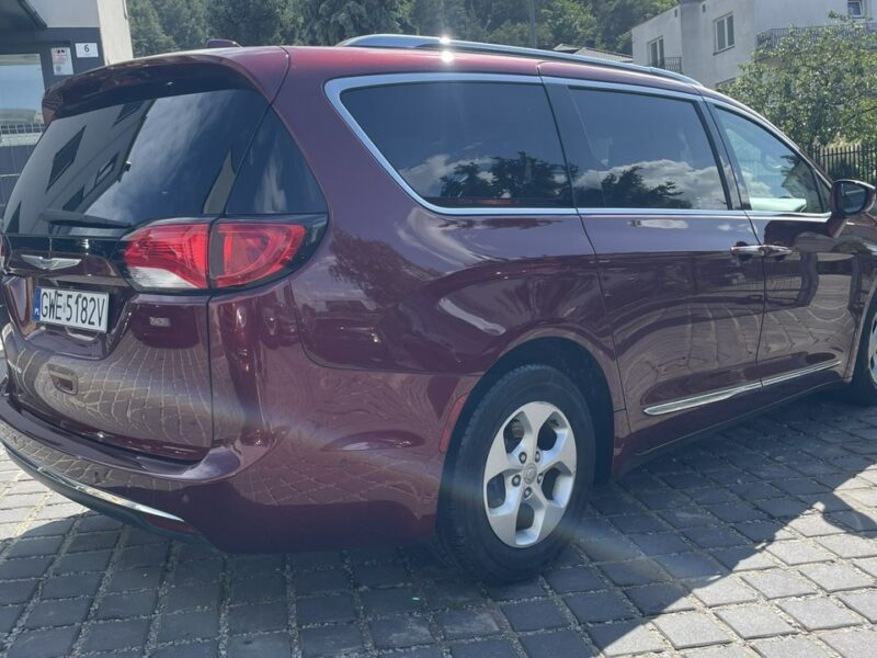 Chrysler Pacifica 3.6Pentastar 286KM 7os Kamery 360 Radar Keyless