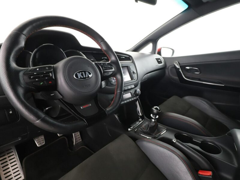Kia Pro_cee'd navi klima auto grzane fotele kamera i czujniki parkowania
