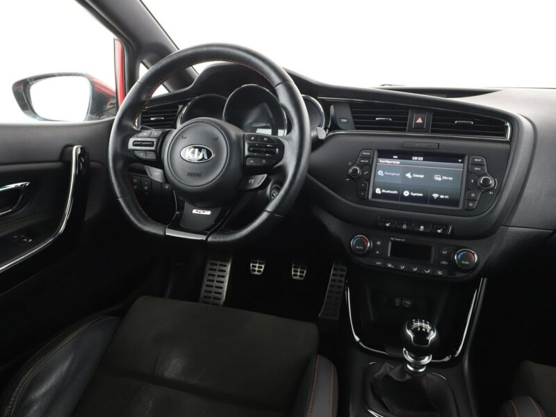 Kia Pro_cee'd navi klima auto grzane fotele kamera i czujniki parkowania