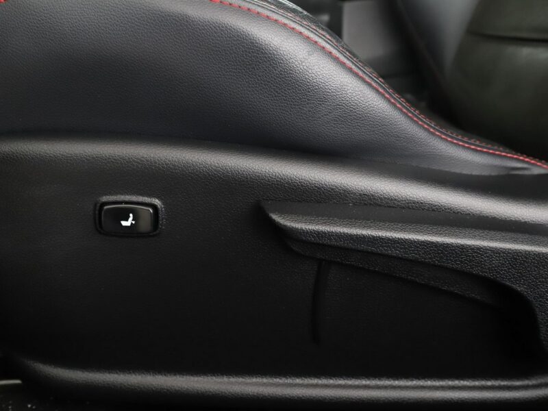 Kia Pro_cee'd navi klima auto grzane fotele kamera i czujniki parkowania