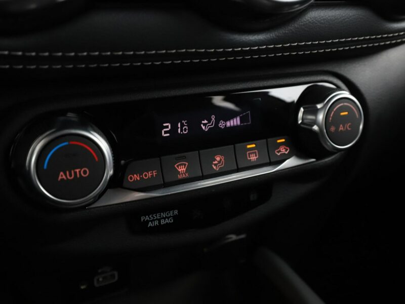 Nissan Juke navi klima auto full LED kamera i czujniki parkowania II (2019-)