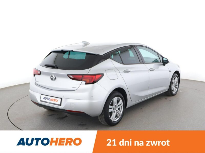 Opel Astra automat navi klima auto kamera i czujniki parkowania grzane fotele K (2015-2021)