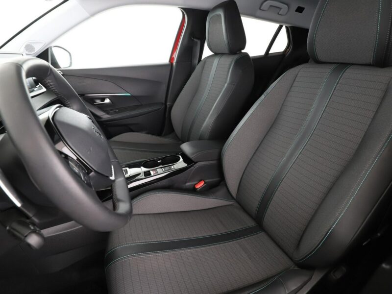 Peugeot 2008 Allure Pack automat niski przebieg navi kamera półskóra LED tempomat II (2019-)