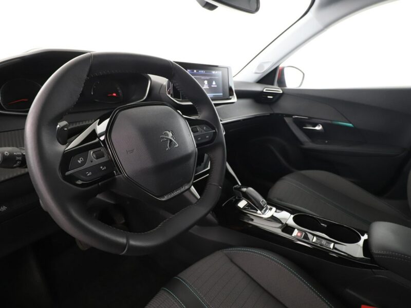 Peugeot 2008 Allure Pack automat niski przebieg navi kamera półskóra LED tempomat II (2019-)
