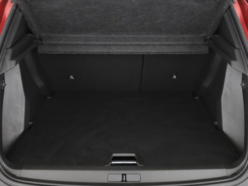 Peugeot 2008 Allure Pack automat niski przebieg navi kamera półskóra LED tempomat II (2019-)
