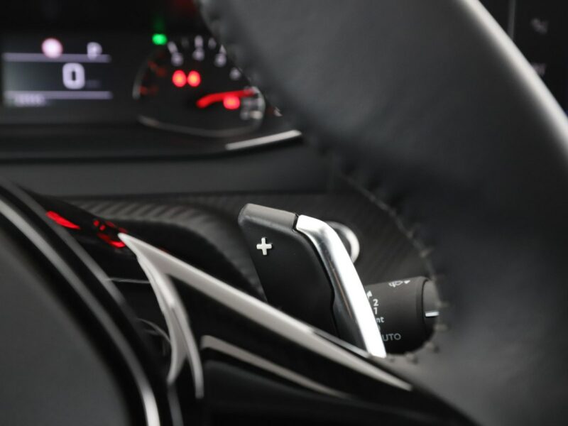 Peugeot 2008 Allure Pack automat niski przebieg navi kamera półskóra LED tempomat II (2019-)