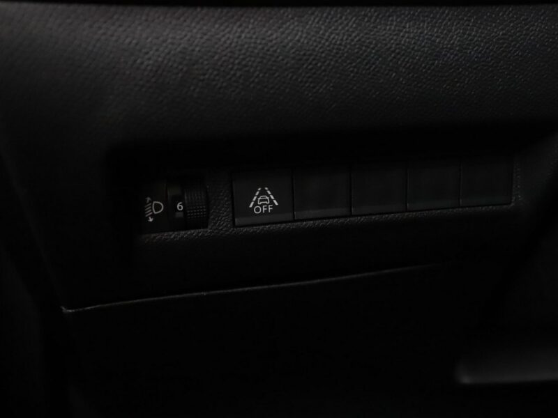 Peugeot 2008 Allure Pack automat niski przebieg navi kamera półskóra LED tempomat II (2019-)