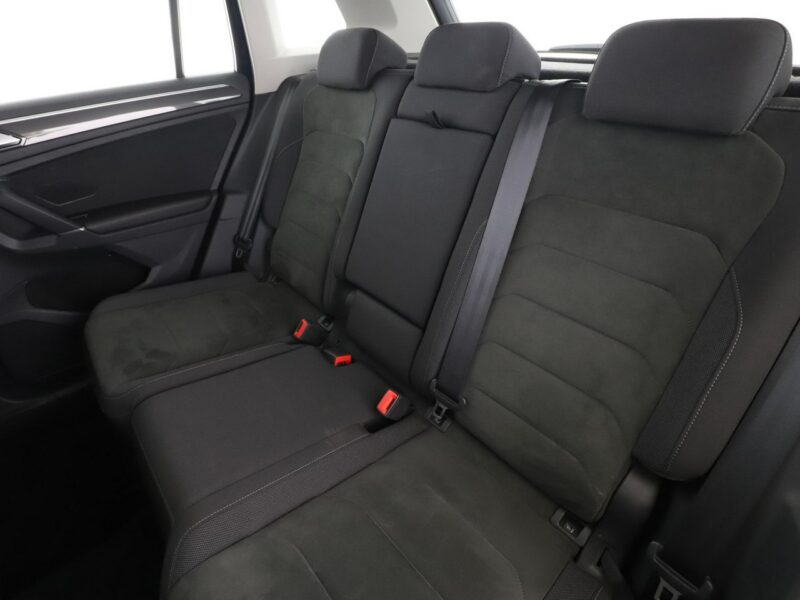 Volkswagen Tiguan 4x4 DSG navi klima auto grzane fotele czujniki parkowania II (2016-2024)