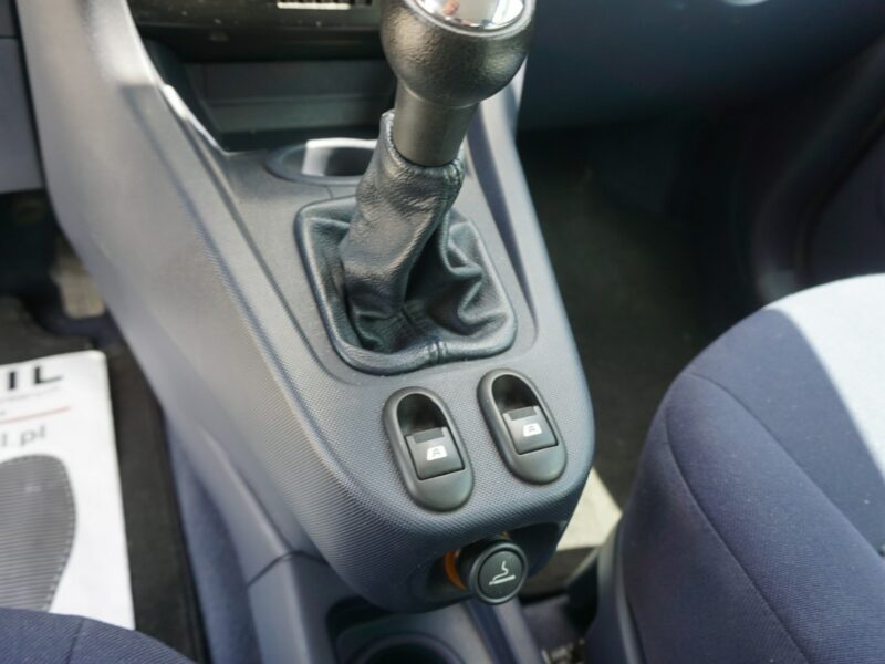 Peugeot 1007 zarejestrowany, ubezpieczony