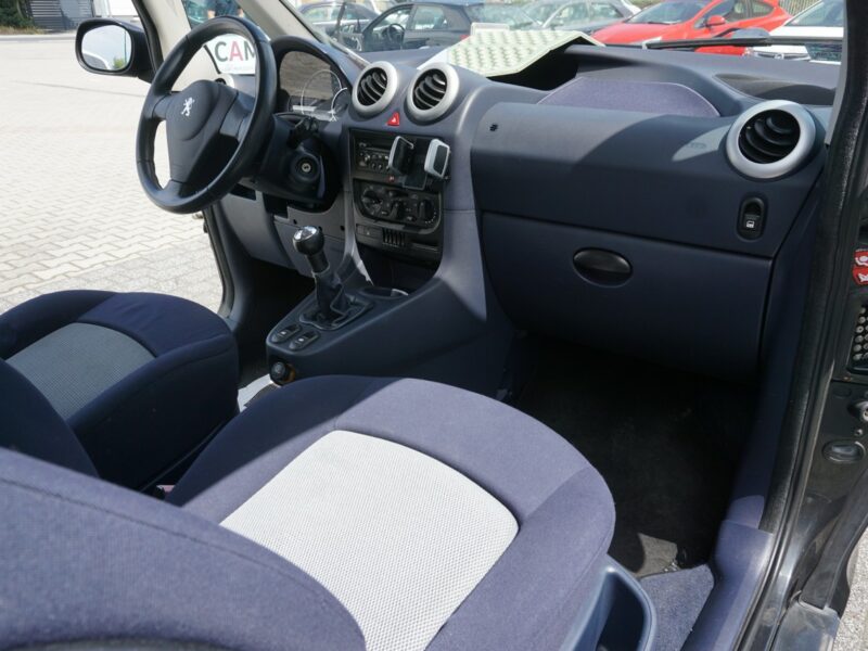 Peugeot 1007 zarejestrowany, ubezpieczony