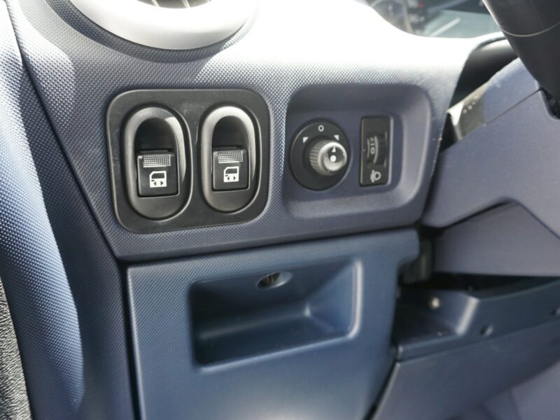 Peugeot 1007 zarejestrowany, ubezpieczony