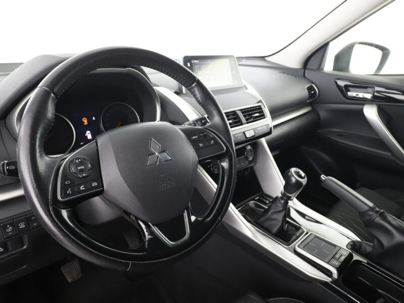 Mitsubishi Eclipse Cross klima auto kamera i czujniki parkowania grzane fotele VI (2018-)
