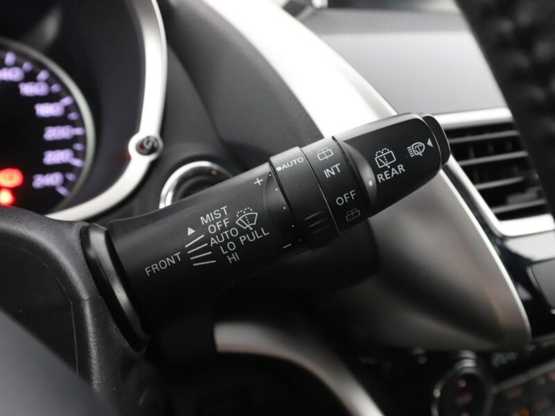 Mitsubishi Eclipse Cross klima auto kamera i czujniki parkowania grzane fotele VI (2018-)