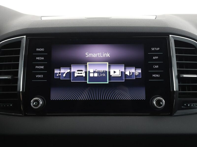 Škoda Karoq FV23% virtual cocpit kamera i czujniki parkowania klima auto