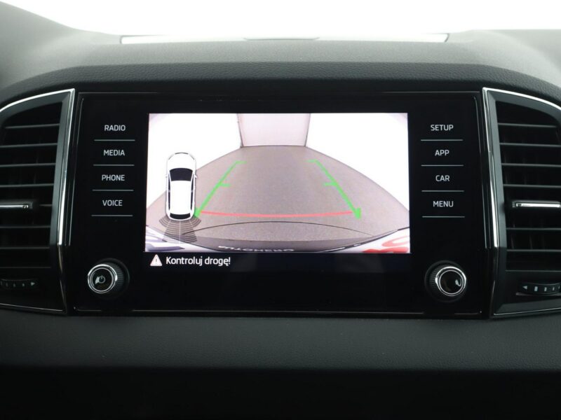 Škoda Karoq FV23% virtual cocpit kamera i czujniki parkowania klima auto
