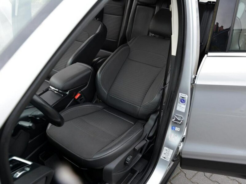 Ford Kuga Titanium 4WD pół-Skóry Ledy Navi Park-assist ASO II (2012-)