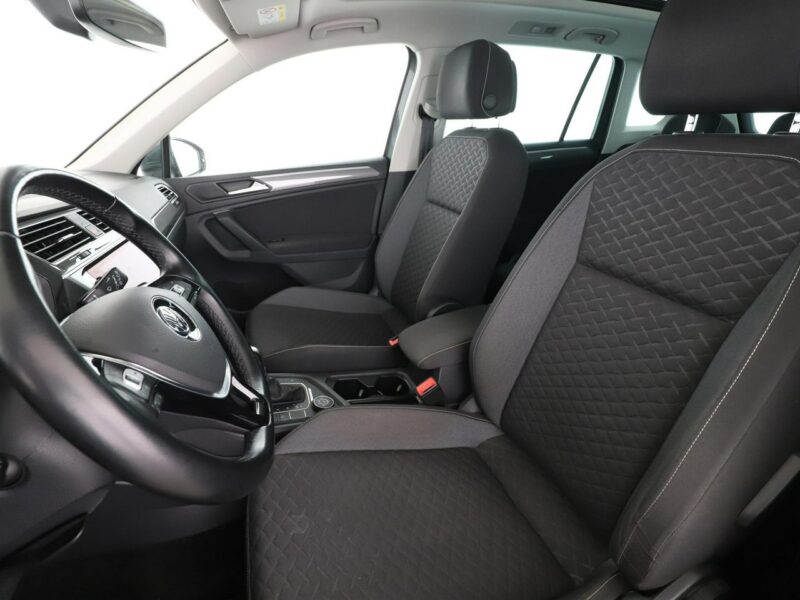 Volkswagen Tiguan 4x4 DSG full LED navi klima auto kamery panorama II (2016-2024)