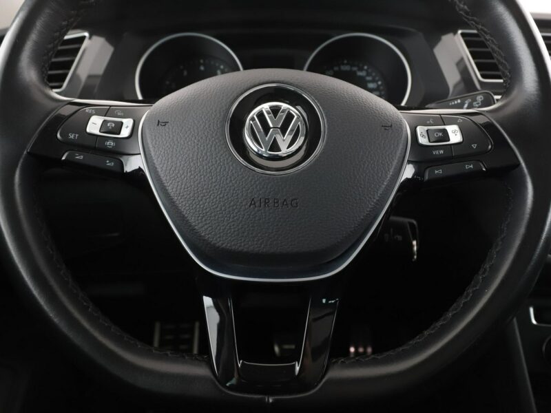 Volkswagen Tiguan 4x4 DSG full LED navi klima auto kamery panorama II (2016-2024)