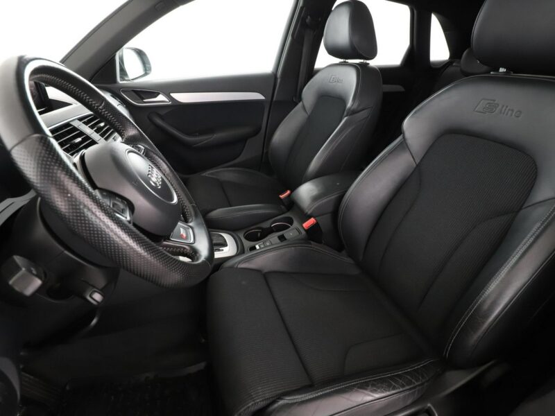 Audi Q3 4x4 S-Tronic S-Line, skóra/alcantara xenon grzane fotele I (2011-2018)